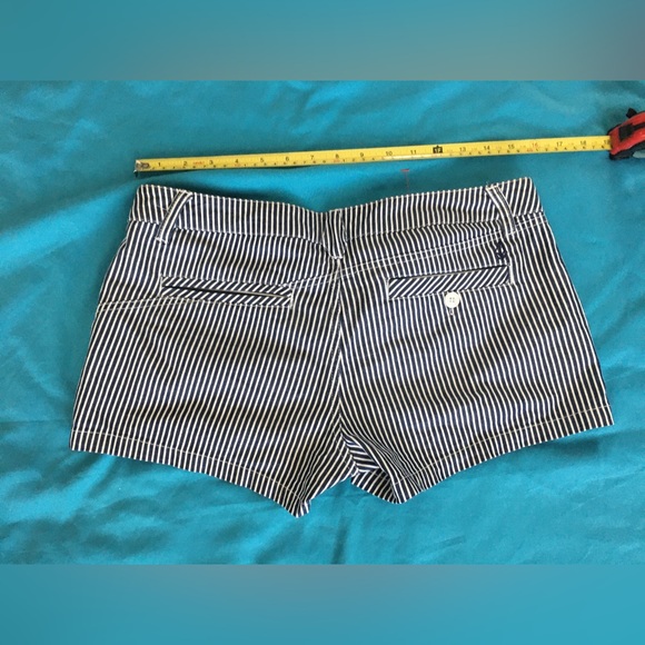 Volcom black/white striped short shorts - Picture 2 of 3